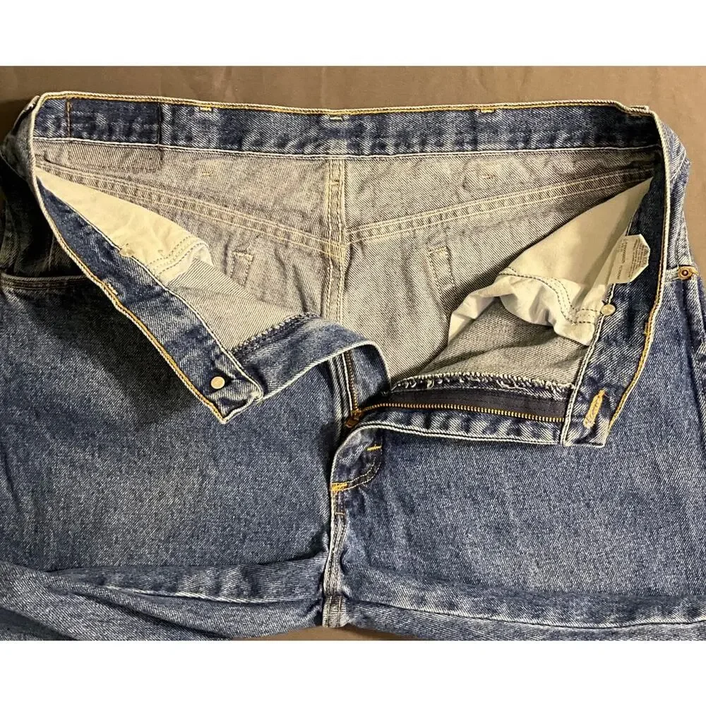 Wrangler Men's Jeans Regular Fit Straight Leg Size 36X32 Made in USA- (F86-039)